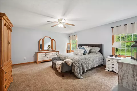 Bedroom - 565 Leeper Rd, Georgetown, PA 15043 photo 3 of 7