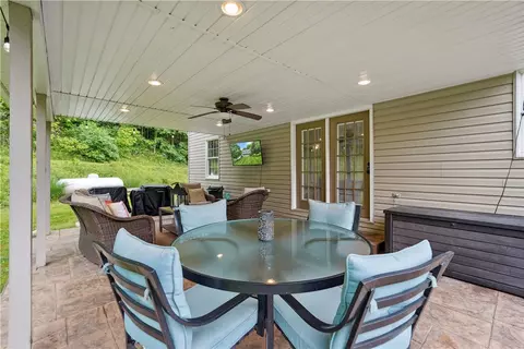 Exterior - 565 Leeper Rd, Georgetown, PA 15043 photo 8 of 12
