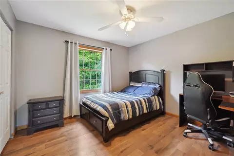 Bedroom - 565 Leeper Rd, Georgetown, PA 15043 photo 6 of 7