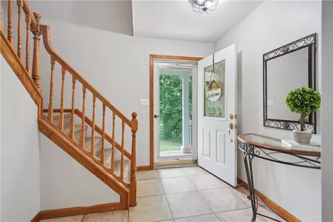 Entry Way - 565 Leeper Rd, Georgetown, PA 15043 photo 1 of 1