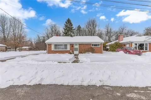 115 Eastern Ave, Coraopolis, PA 15108