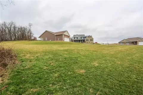 lot Apt 14 Fieldcrest Dr, Burgettstown, PA 15021