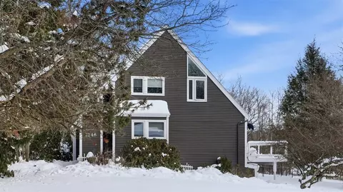 1246 Lakevue Dr, Butler, PA 16001
