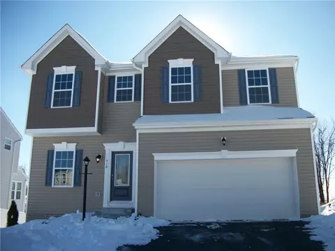 510 Gardenia Dr, Belle Vernon, PA 15012