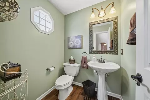 Bath - 140 Cedar Ridge Dr, Monaca, PA 15061 photo 1 of 3