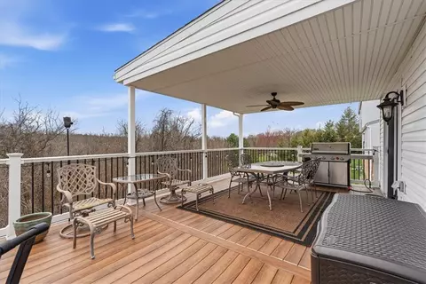 Exterior - 140 Cedar Ridge Dr, Monaca, PA 15061 photo 3 of 6