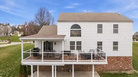 Exterior - 140 Cedar Ridge Dr, Monaca, PA 15061 photo 5 of 6
