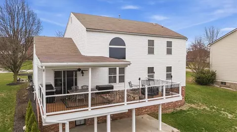 Exterior - 140 Cedar Ridge Dr, Monaca, PA 15061 photo 4 of 6