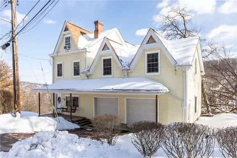 2433 Glen Mawr St, Pittsburgh, PA 15204