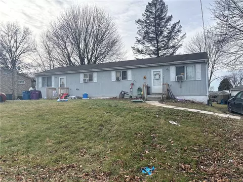 340-342 Roberts Rd, Pittsburgh, PA 15239