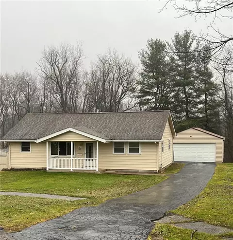 145 Locust St, Beaver, PA 15009