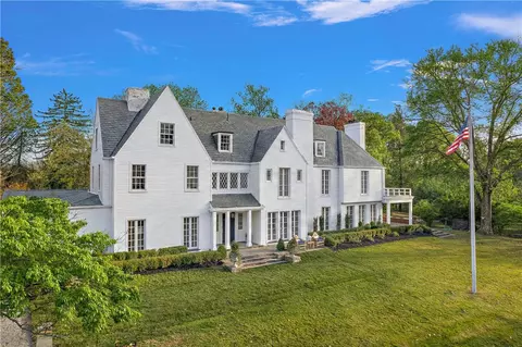526 Scaife Rd, Sewickley, PA 15143
