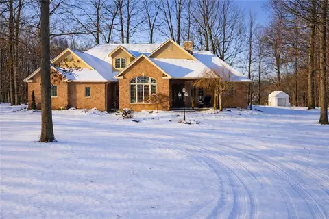 113 Birch Dr, Kittanning, PA 16201