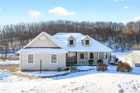 181 Pigeon Creek Rd, Eighty Four, PA 15330