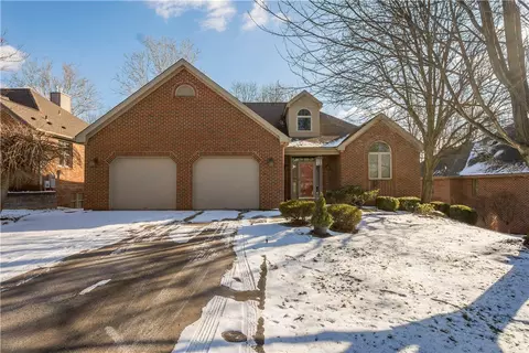 311 Sewickley Ridge Dr, Sewickley, PA 15143