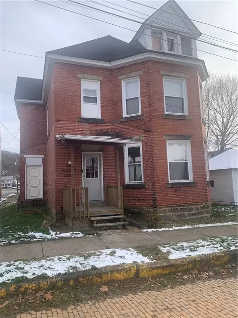 498 E High St, Kittanning, PA 16201