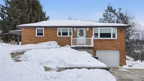 1297 Hillview Dr, Irwin, PA 15642