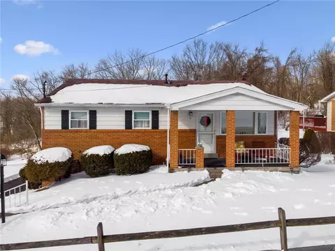 44 Mark Dr, Delmont, PA 15626