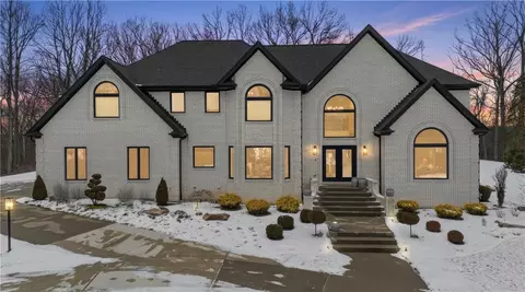 1514 Fox Chase Dr, Sewickley, PA 15143
