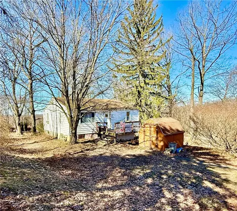 701 Chicora Rd, Chicora, PA 16025