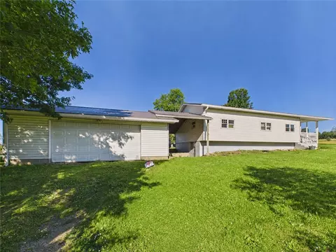 4 Malone Ridge Rd, Washington, PA 15301