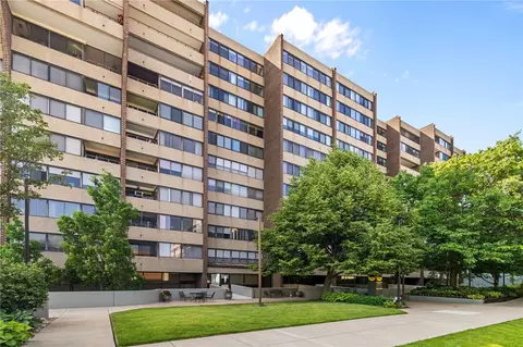 750 Washington Rd #409, Pittsburgh, PA 15228