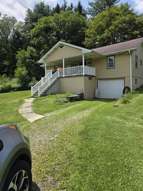 252 Mount Olive Rd, Champion, PA 15622
