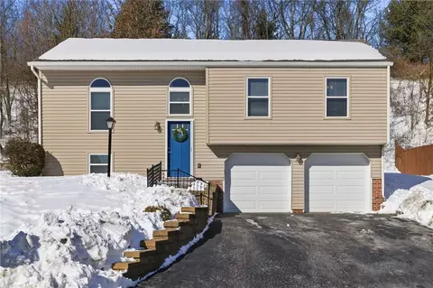511 Cresthaven Dr, Pittsburgh, PA 15239