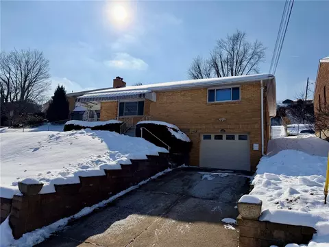 4827 Barberry St, Pittsburgh, PA 15207