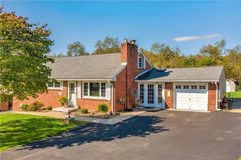 560 Simpson Howell Rd, Elizabeth, PA 15037