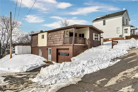 861 Walnut St, Rochester, PA 15074