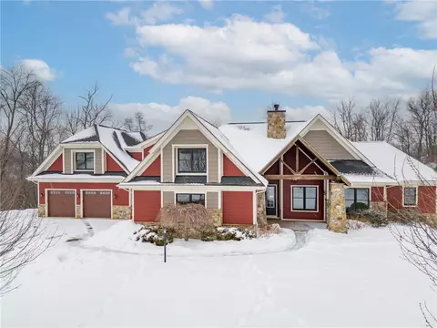 103 Vista Ct, Harmony, PA 16037
