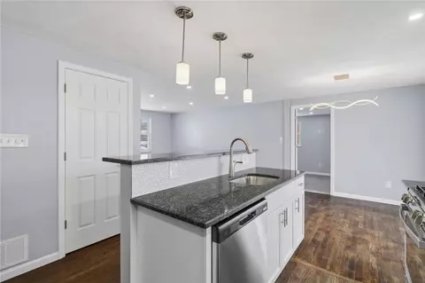 Kitchen - 210 Seanor Rd, Irwin, PA 15642 photo 4 of 5