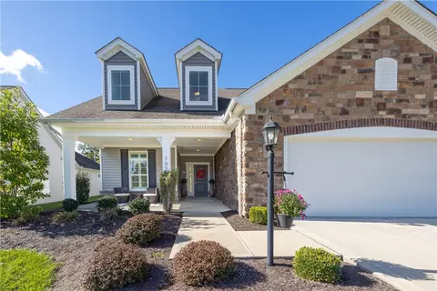 103 Bridle Ln, Washington, PA 15301