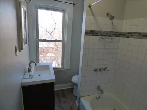 Bath - 226 Lobinger Ave, Braddock, PA 15104 photo 3 of 5