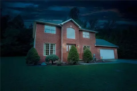 520 Royalty Dr, Uniontown, PA 15401