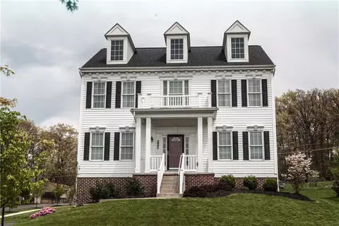 221 Strawberry Cir, Cranberry Township, PA 16066