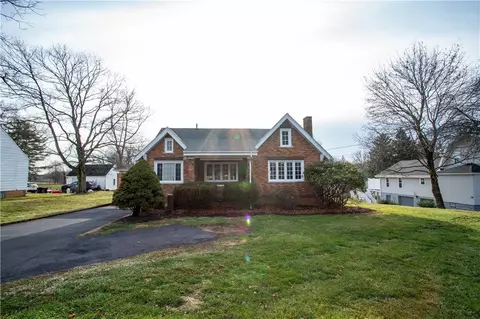 2333 Darlington Rd, Beaver Falls, PA 15010