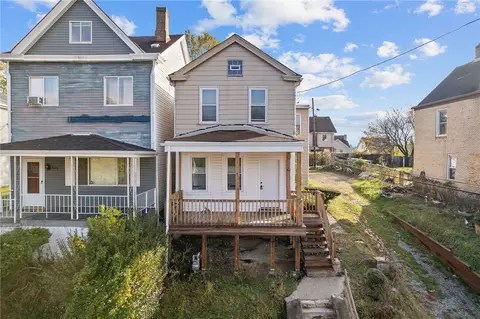 833 Estella Ave, Pittsburgh, PA 15210