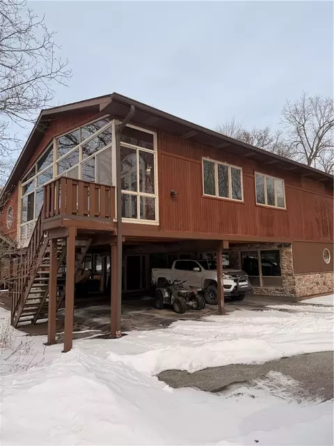 108 Oriole Dr, New Alexandria, PA 15670
