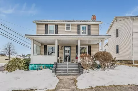 301 8th St, Windber, PA 15963