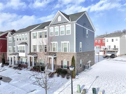 527 Tuscarora Rd, Mars, PA 16046