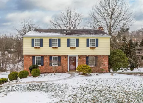 171 Fawn Valley Dr, Canonsburg, PA 15317