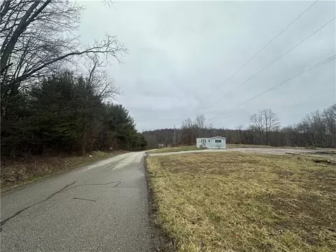 390 Snuff Ridge Rd, New Salem, PA 15468