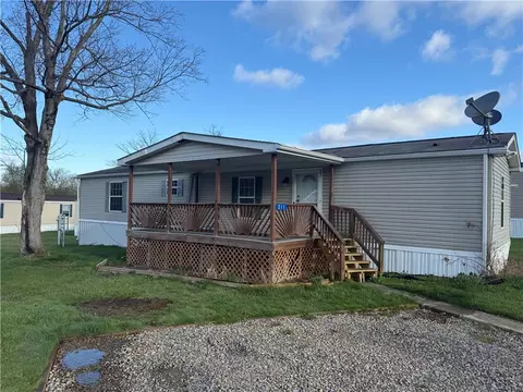211 Brown St, Derry, PA 15627