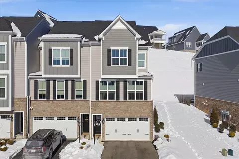 401 Spruce Ln, Canonsburg, PA 15317