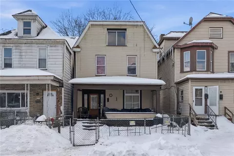 1233 Kenneth Ave, New Kensington, PA 15068