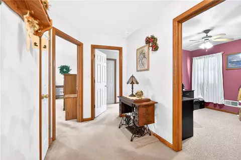 Entry Way - 112 Circle Dr, Irwin, PA 15642 photo 5 of 5