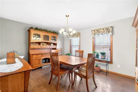 Dining - 112 Circle Dr, Irwin, PA 15642 photo 2 of 3