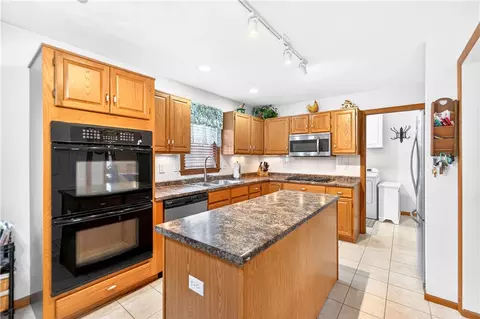 Kitchen - 112 Circle Dr, Irwin, PA 15642 photo 2 of 4